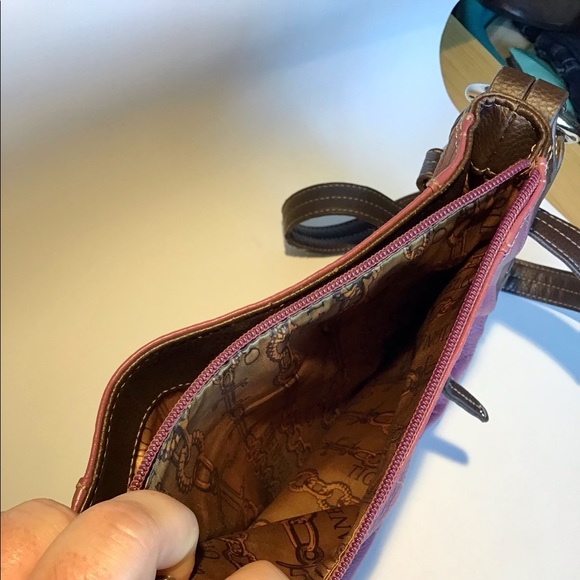 Tignanello Wine Handbag/shoulder/crossbody purse - Picture 6 of 13